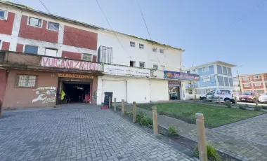 Casa Con Local Comercial, Sector Lorenzo Arenas