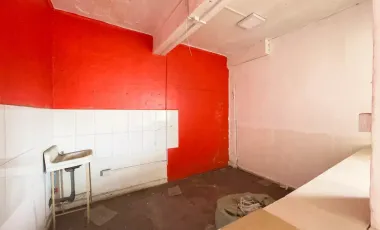 Casa Con Local Comercial, Sector Lorenzo Arenas