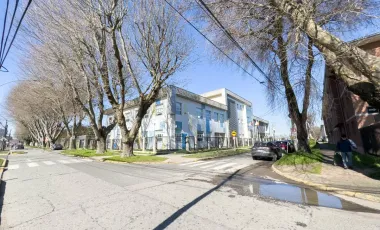 Casa Con Local Comercial, Sector Lorenzo Arenas