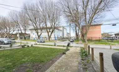 Casa Con Local Comercial, Sector Lorenzo Arenas