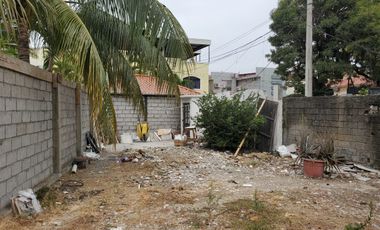 Terreno de venta en el km 1 de la Vía a Samborondón, Vista al Río, 690 m2.