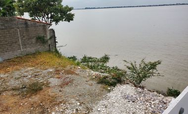Terreno de venta en el km 1 de la Vía a Samborondón, Vista al Río, 690 m2.