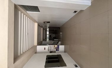 Prime Commercial Building For Sale in Las Pinas City