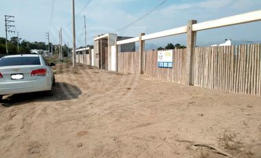 SE VENDE DOS LOTES EN CHOCAYA INDEPENDIZADO CADA UNO CON SU DEBIDO ESTACIONAMIENTO