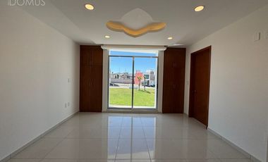 CASA EN VENTA EN MONTE OLIMPO