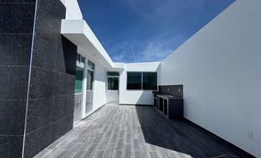 CASA EN VENTA EN MONTE OLIMPO