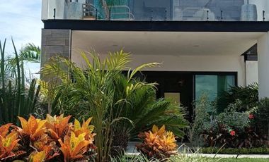 Casa en Venta en privada de 16 casa con alberca a 15 minutos de Cuernavaca Morelos