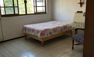 HERMOSA CASA DENTRO DE LA CIUDAD
