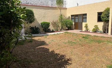 HERMOSA CASA DENTRO DE LA CIUDAD