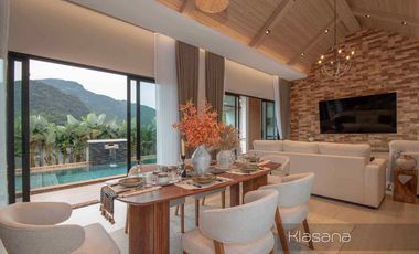 Stunning Views, New, Modern Three and Four Bedroom Villas