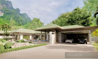 Stunning Views, New, Modern Three and Four Bedroom Villas