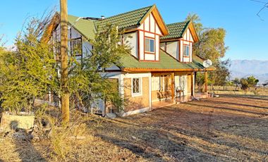 San Esteban- Arriendo Casa Residencial en Campos de Ahumada