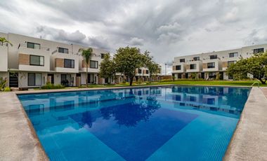 Casa en Venta con alberca canchas de tenis al sur de Cuernavaca en Xochitepec Morelos