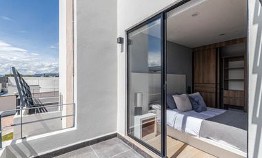 Casa en Venta con alberca canchas de tenis al sur de Cuernavaca en Xochitepec Morelos