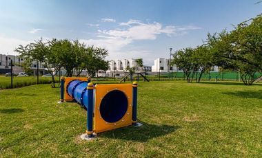 Casa en Venta con alberca canchas de tenis al sur de Cuernavaca en Xochitepec Morelos