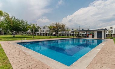 Casa en Venta con alberca juegos infantiles a 15 minutos de Cuernavaca en Xochitepec Morelos