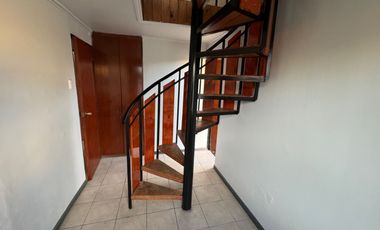Casa 2 pisos 5 dormitorios 2 baños Parque Lantaño, Chillán