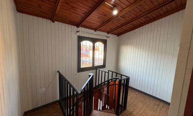 Casa 2 pisos 5 dormitorios 2 baños Parque Lantaño, Chillán