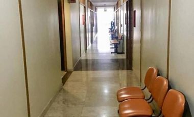 En renta oficina cómoda oficina en Corporativo Puente Ancona, Cuajimalpa