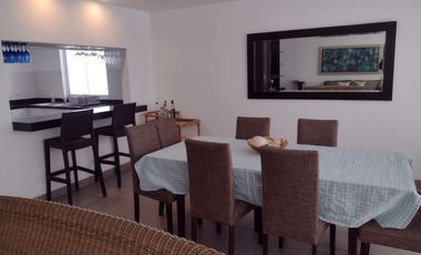 Vendo casa en playa Cala del Mar. Km. 88 P. Sur- Capacidad para 14 personas. A 10 minutos del Boulevar de Asia.