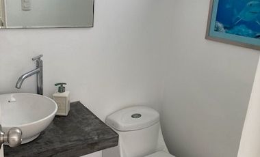Vendo casa en playa Cala del Mar. Km. 88 P. Sur- Capacidad para 14 personas. A 10 minutos del Boulevar de Asia.