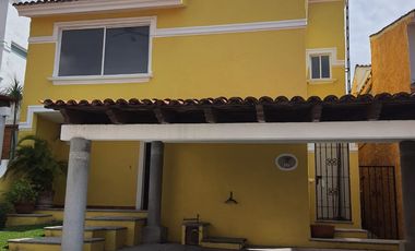 EXCELENTE CASA EN CONDOMINIO CON DOBLE SEGURIDAD 24/7 EN BURGOS TEMIXCO $18,850.00