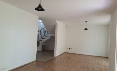 EXCELENTE CASA EN CONDOMINIO CON DOBLE SEGURIDAD 24/7 EN BURGOS TEMIXCO $18,850.00