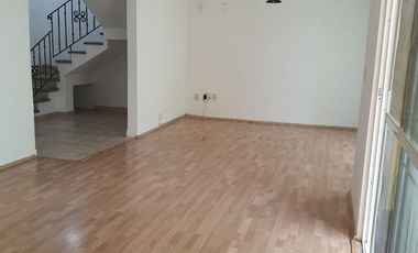 EXCELENTE CASA EN CONDOMINIO CON DOBLE SEGURIDAD 24/7 EN BURGOS TEMIXCO $18,850.00