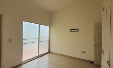 EXCELENTE CASA EN CONDOMINIO CON DOBLE SEGURIDAD 24/7 EN BURGOS TEMIXCO $18,850.00