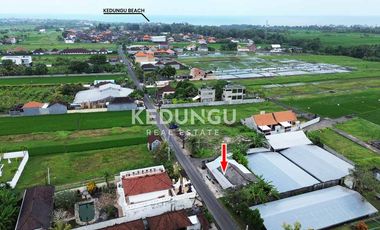 COMPACT COMMERCIAL SHOP FOR LEASE IN KEDUNGU, BALI – IDEAL FOR SMALL BUSINESSES