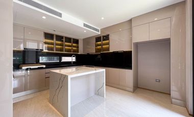 **Super Luxury Class Prime Location with Private Pool and Elevator Inside the House! For Sale: Ultra-Luxurious Detached Pool Villa, 4.5 Stories in the