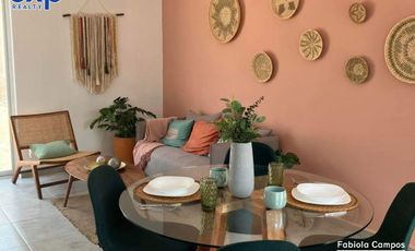 Casa de 2 pisos y 2 recámaras en venta en la zona oriente de Mérida - Entrega octubre 2024