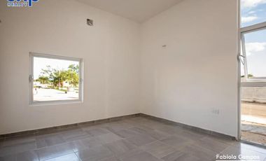 Casa de 2 pisos y 2 recámaras en venta, en la zona oriente de Mérida, Yucatán - Entrega noviembre 2024
