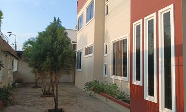 VENDO PROPIEDAD ESQUINERA, IDEAL PARA NEGOCIO O EMPRESA PRECIO DE OPORTUNIDAD.