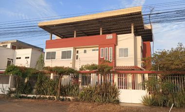 VENDO PROPIEDAD ESQUINERA, IDEAL PARA NEGOCIO O EMPRESA PRECIO DE OPORTUNIDAD.