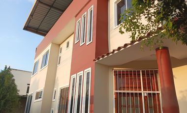 VENDO PROPIEDAD ESQUINERA, IDEAL PARA NEGOCIO O EMPRESA PRECIO DE OPORTUNIDAD.