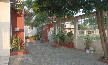 VENDO PROPIEDAD ESQUINERA, IDEAL PARA NEGOCIO O EMPRESA PRECIO DE OPORTUNIDAD.