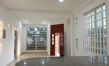 VENDO PROPIEDAD ESQUINERA, IDEAL PARA NEGOCIO O EMPRESA PRECIO DE OPORTUNIDAD.