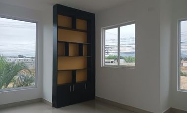 VENDO PROPIEDAD ESQUINERA, IDEAL PARA NEGOCIO O EMPRESA PRECIO DE OPORTUNIDAD.