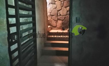 Terreno de 12 hectáreas con orilla de río y casa, Río Hurtado. $180 millones
