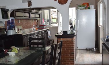 RENTA CASA EN SANTA URSULA CON JARDIN