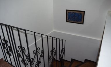 RENTA CASA EN SANTA URSULA CON JARDIN