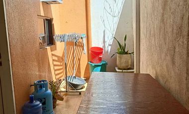 Resale Three Bedrooms Duplex House in Consolacion