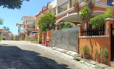 Resale Three Bedrooms Duplex House in Consolacion