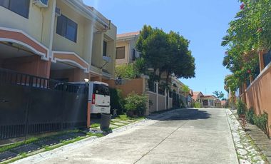 Resale Three Bedrooms Duplex House in Consolacion