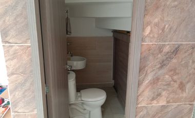 Vendo hermosa casa de dos niveles en San Jerónimo