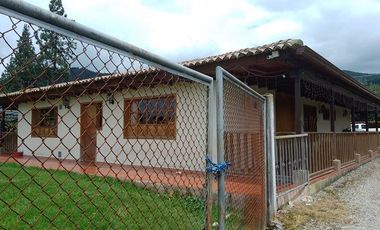 EXCELENTE CASA CAMPESTRE EN VENTA CHIA