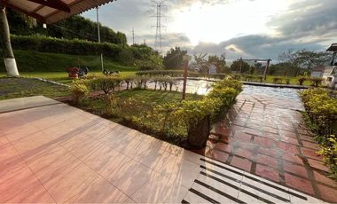 Vendo Finca con piscina en Combia