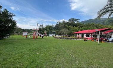 Vendo Finca con piscina en Combia