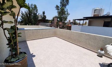 Casa en Venta en Tlahuac ,Miguel Hidalgo AR 24-4722.